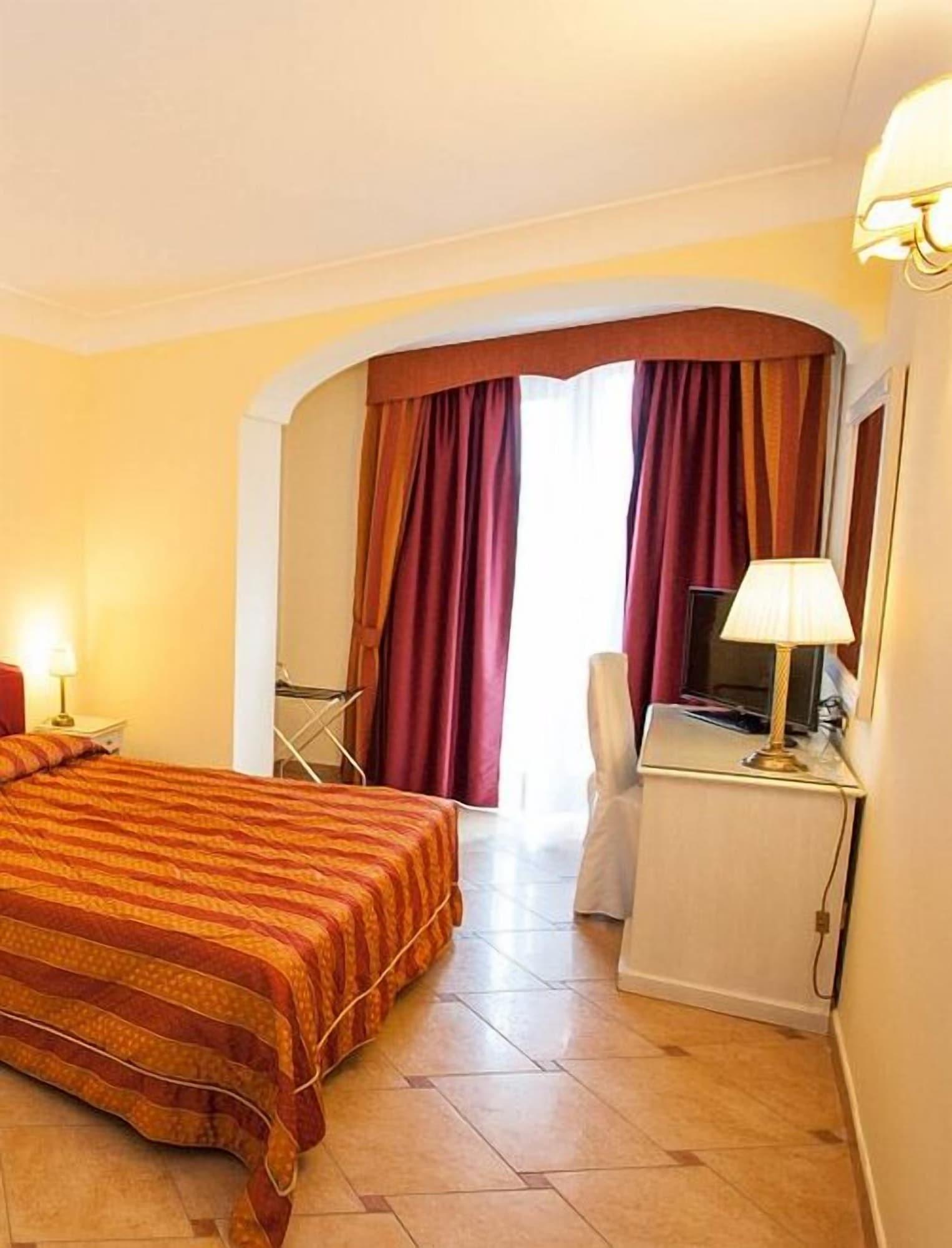 Hotel La Vue D'Or Сорренто Экстерьер фото
