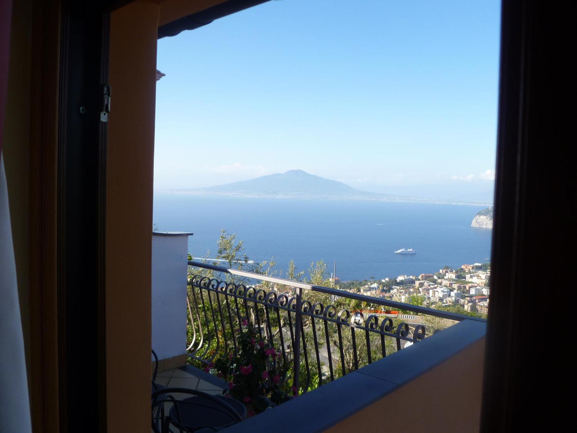 Hotel La Vue D'Or Сорренто Экстерьер фото