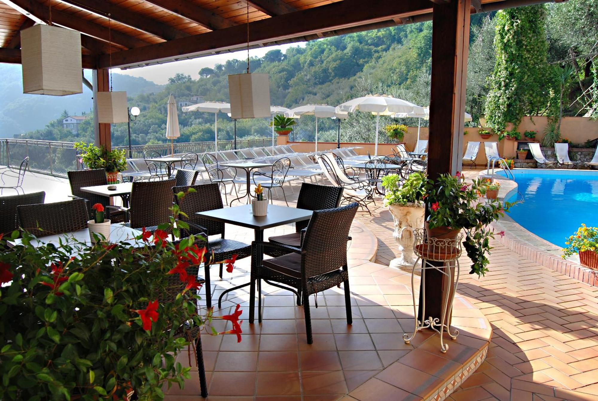 Hotel La Vue D'Or Сорренто Экстерьер фото